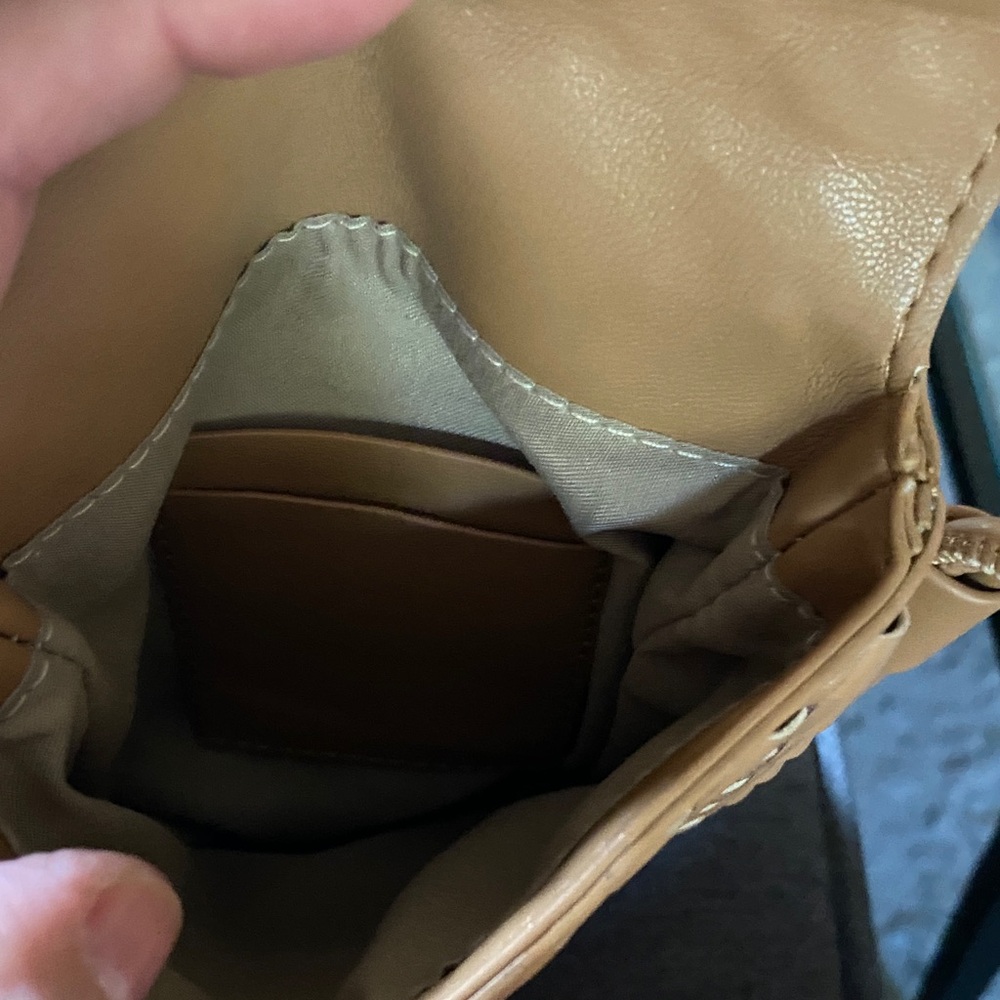 Tan Woven Faux Leather Crossbody Bag. NWOT - Picture 4 of 9